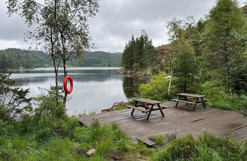 Lyngdal House | 1 bedroom amazing home in Lyngdal