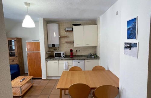 Pradollano Apartment | 1-Bedroom Apartment in the Artyffal Building