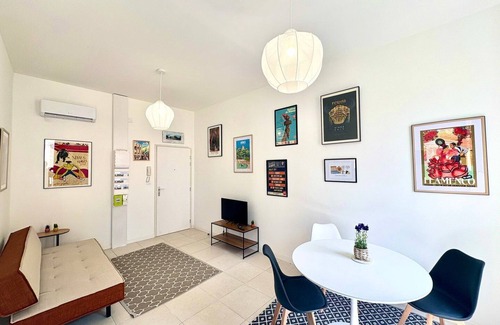 Quartier Administrations Apartment | 1 Bedroom apartment - 4 guest, queen size bed, A/C