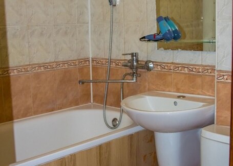 Obolon' House | 1-bedroom apartment, Heroiv Stalingradu ave 19a