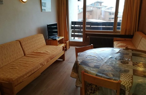 Val Claret Apartment | 1-bedroom apt 500m from slopes with south/west balcony