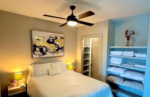 Deep Ellum Apartment | 1 Bedroom apt suite Wifi fitness room Deep Ellum