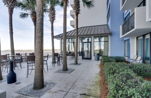 Miramar Beach Condo | 1 Bedroom Condo on 8th floor with a Bayside View - Sandestin Golf and Beach Resort