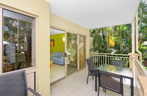 Palm Cove Apartment | 1 Bedroom, First Floor Apartment at Amphora Beachfront Resort in Palm Cove