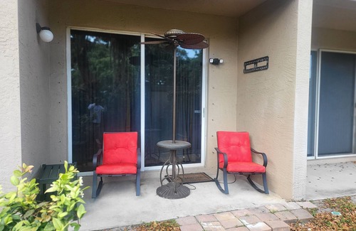 Riviera Beach Villa | 1 bedroom for you to enjoy.