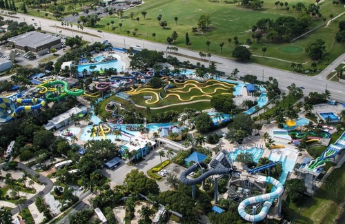 Riviera Beach Villa | 1 bedroom for you to enjoy.