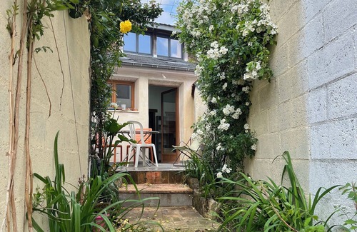 Souligne-sous-Ballon House | 1 Bedroom Private vacation home in SoulignÃ©-sous-Ballon