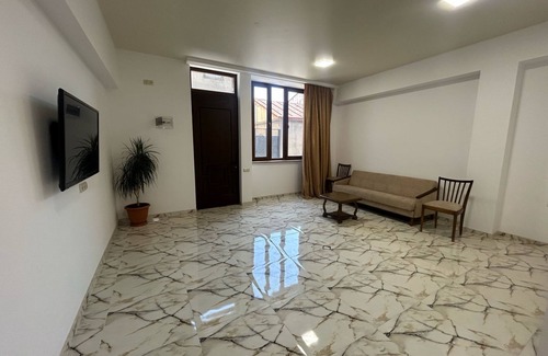 Yerevan House | 1-bedroom house in awesome Yerevan with WiFi, AC