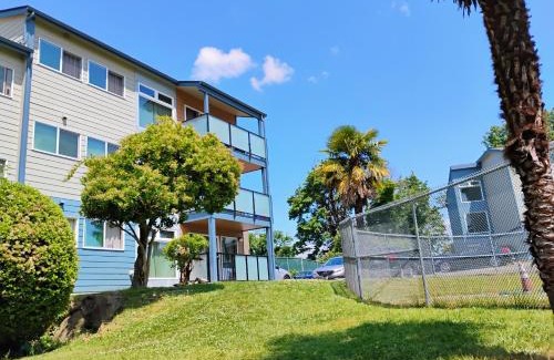 Tukwila Apartment | 1 bedroom in 3 BR condo
