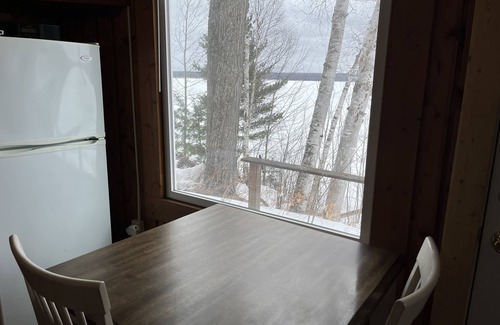 Au Train Cabin | 1 bedroom lake front cabin with outdoor hot tub