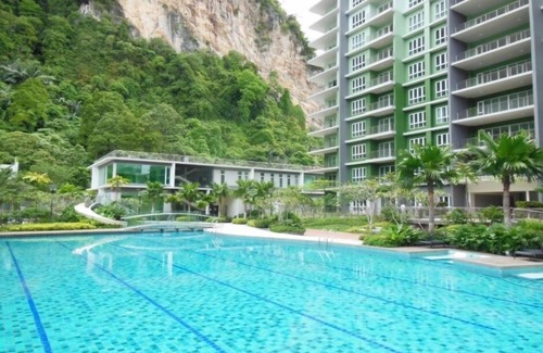 Ulu Kinta Apartment | 1 Bedroom Lakeview Suite #1