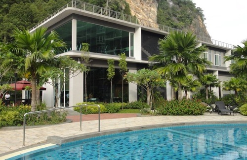 Ulu Kinta Apartment | 1 Bedroom Lakeview Suite #5
