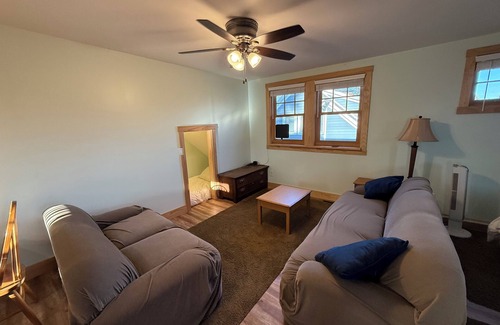 South Bend Apartment | 1-bedroom loft in South Bend! Walking distance to ND with private entrance.
