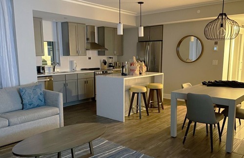 Myrtle Beach Resort | 1 Bedroom Partial Ocean View at Hilton Grand Vacations Club Ocean