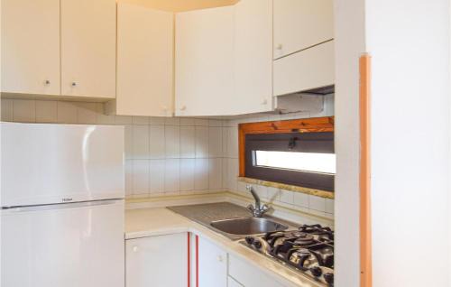 Botricello Apartment | 1 Bedroom Stunning Apartment In Botricello