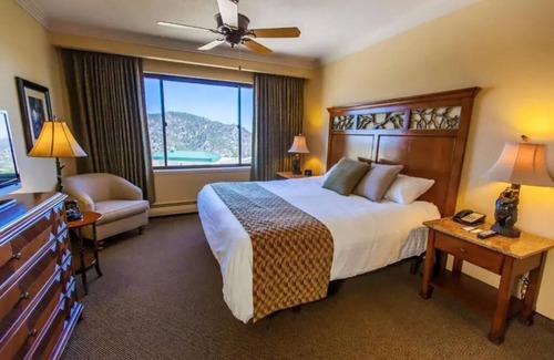 Tahoe Village Hotel | 1-bedroom The Ridge at Lake Tahoe/from July 19 - 26/