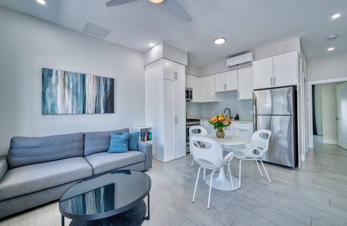 West Bay Apartment | 1 bedroom walking distance to the beach!