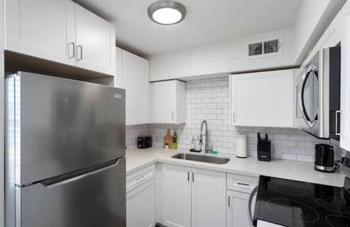 Encanto Apartment | 1 Bedroom +WiFi | Near State Fair, Museums & Parks