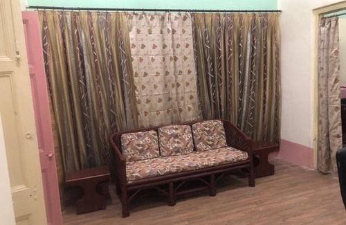 Kalighat Apartment | 1 Bhk fully furnished apt. on ground floor centrally located in heritage bed