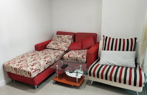Chom Phon Condo | 1 BHK pool view $35 per night