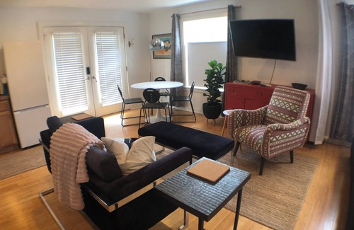 South River City Apartment | 1 block to SoCo! private home + driveway