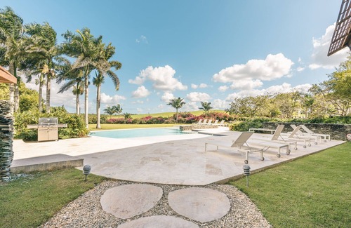 Los Altos Apartment | 1/BR apartment with garden view in Casa de Campo