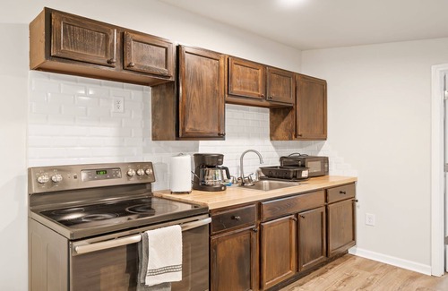 Concord House | 1 BR at Parallel Court