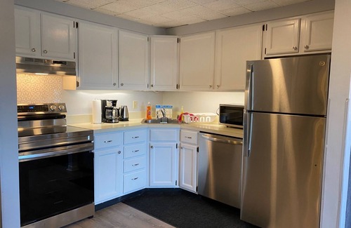 Killington Condo | 1 BR Best Location! Pools/Massage Chair/Hottubs!nSummer '25 long term rental ok!