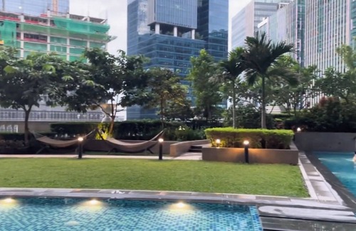 South Cembo Condo | 1 BR condo in Uptown Bonifacio