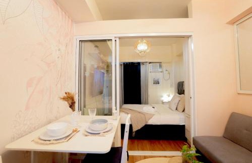 Pasig Apartment | 1 BR Condo with fast Wifi near Business Centers and Malls