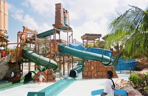 Paradise Island Condo | 1 BR or 2 BR Lock-off in Harborside