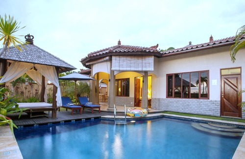 Bukit Villa | 1 BR Private Pool Villa Near GWK Cultural Park, 10 minutes drive to the beach