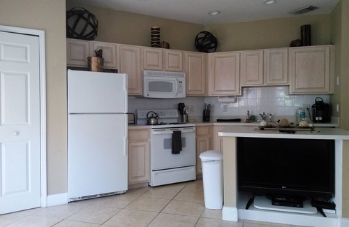 Port Saint Lucie Condo | 1 BR Steps from Amazing POOL!