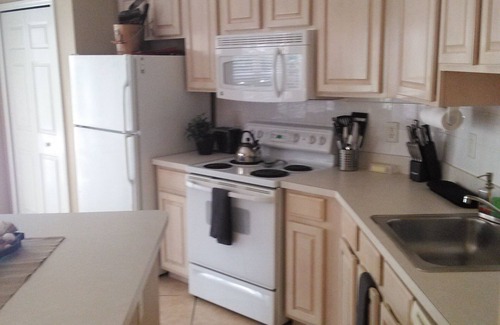 Port Saint Lucie Condo | 1 BR Steps from Amazing POOL!