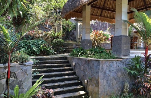 Celuk House | 1 BR Suite Room in Sukawati, Balinese Feel and Experience