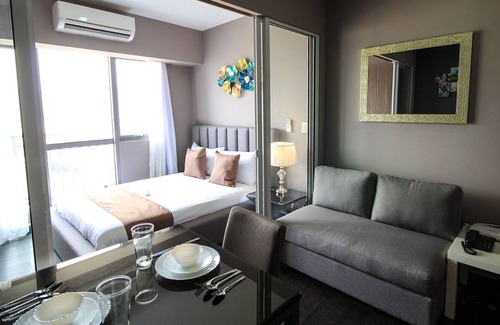 Makati Apartment | 1-BR Superior @ ACQUA Dettifoss 1403