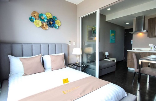 Makati Apartment | 1-BR Superior @ ACQUA Dettifoss 1403