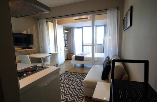 Makati Apartment | 1-BR Superior @ ACQUA Dettifoss 2607