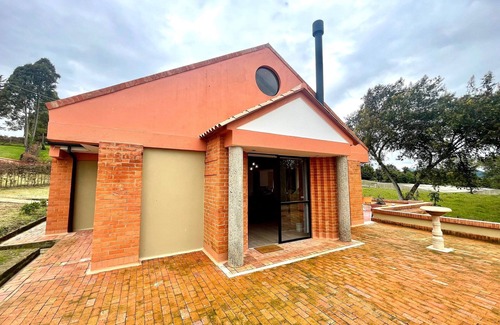 Choconta Cabin | 1. Cabaña Portón de Ovejas
