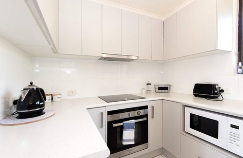 Batehaven Apartment | 1 Commodore Batehaven