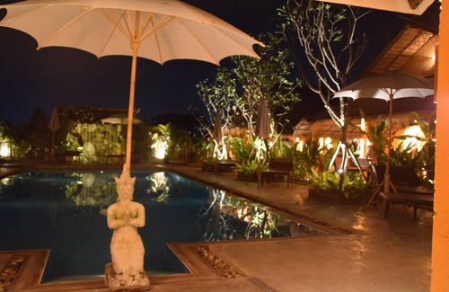 Chiang Mai House | #1 DRAMATIC BUNGALOW WITH 2 SALT WATER POOLS AND WATERFALLS