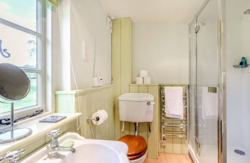 Bury St Edmunds House | 1, John O' Groat Cottages