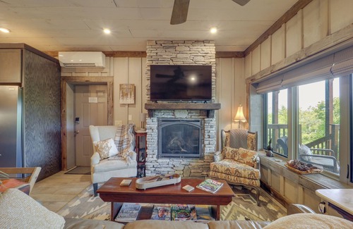 Beech Mountain Apartment | 1 Mi to Beech Mtn: Cabin w/Fire Pit & BBQ!