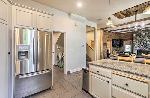 Comstock Acres House | 1 Mi to Commons Beach: Tahoe City Getaway!