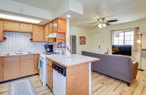 Raynolds Addition Apartment | < 1 Mi to Downtown: Cozy Albuquerque Apartment