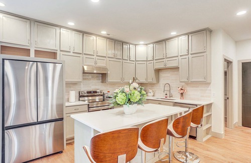 New Albany House | 1 Mi to Downtown New Albany Home