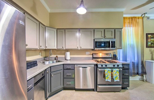 Harrisburg - Hershey House | 1 Mi to Dtwn: Historic Harrisburg Home