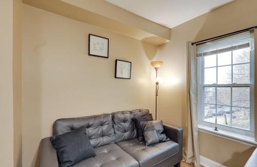 Wilmington House | 1 Mi to Dtwn Wilmington Convenient and Cozy Home!