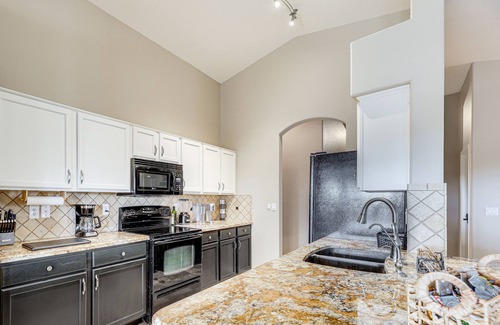 Gold Canyon House | 1 Mi to Golf: Mtn-View Gem w/Patio in Gold Canyon