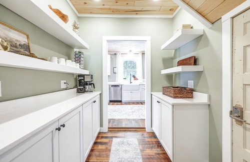 Houlton House | < 1 Mi to Houlton Riverfront Park: Home w/Yard!